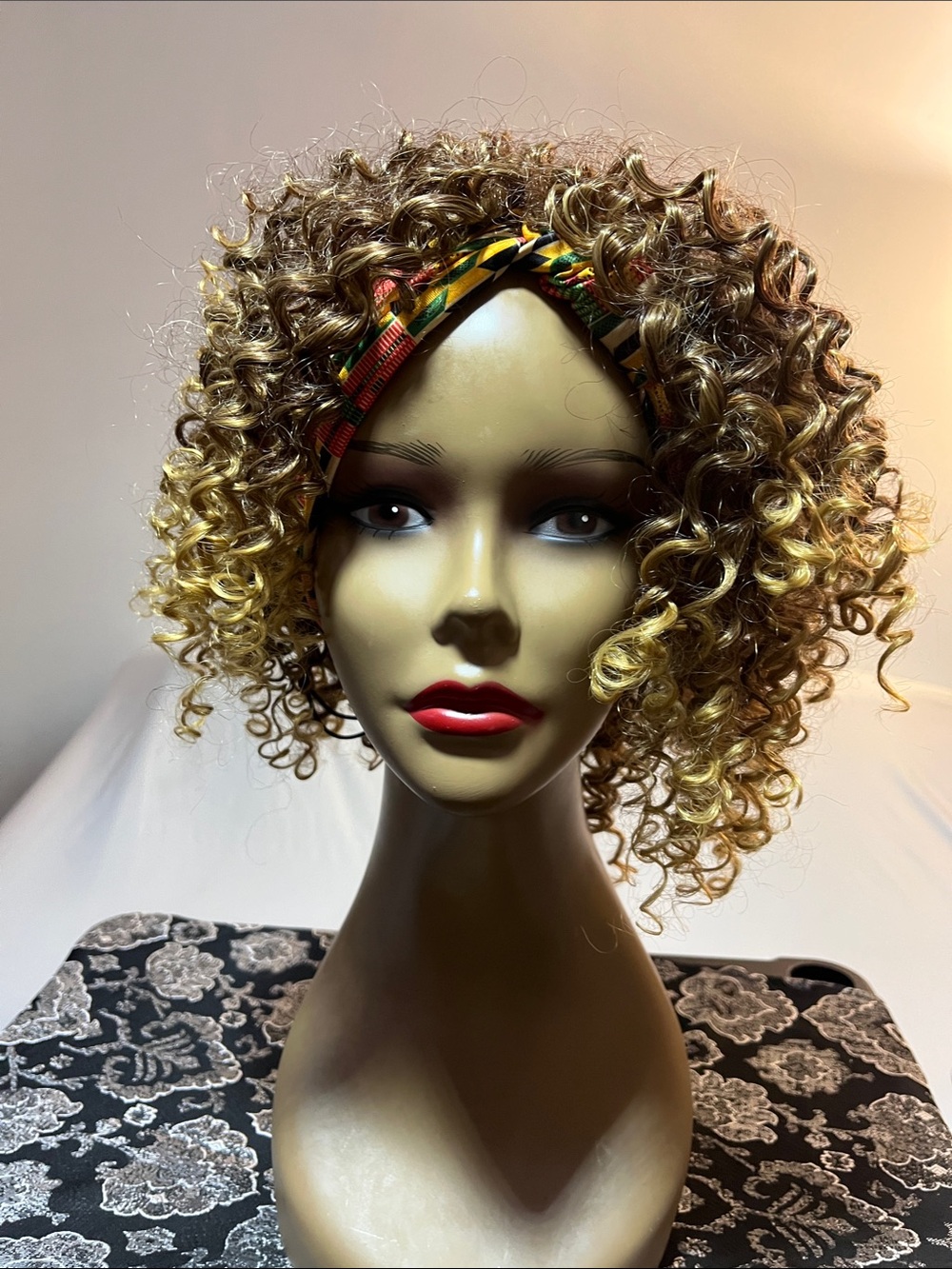 Curly Headband Wig in Blonde Brown Blend